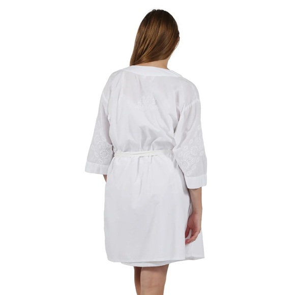 La Cera Embroidered Short Robe - Picture 3 of 11